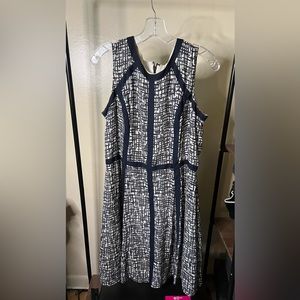 Sleeveless size 14 Cato nude and navy dress